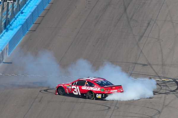 2017 Monster Energy NASCAR Cup Series
Camping World 500
Phoenix International Raceway, Avondale, AZ USA
Sunday 19 March 2017
Ryan Newman wins Phoenix
World Copyright: Nigel Kinrade/LAT Images
ref: Digital Image _DSC1231