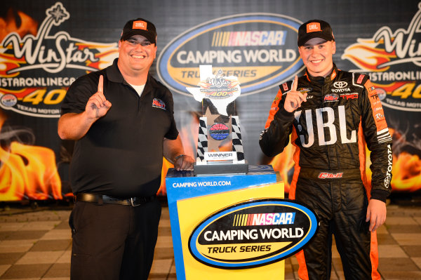 NASCAR Camping World Truck Series
winstaronlinegaming.com 400
Texas Motor Speedway, Ft. Worth, TX USA
Friday 9 June 2017
Christopher Bell, JBL Toyota Tundra, celebrates in Victory Lane.
World Copyright: John K Harrelson
LAT Images
ref: Digital Image 17TEX2jh_02506