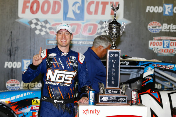 NASCAR XFINITY Series
Food City 300
Bristol Motor Speedway, Bristol, TN USA
Friday 18 August 2017
Kyle Busch, NOS Rowdy Toyota Camry, celebrates in victory lane.
World Copyright: John K Harrelson
LAT Images