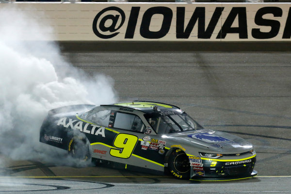 NASCAR XFINITY Series
American Ethanol E15 250 presented by Enogen
Iowa Speedway, Newton, IA USA
Saturday 24 June 2017
William Byron, AXALTA / WINDSOR Window & Doors Chevrolet Camaro celebrates his win with a burnout
World Copyright: Russell LaBounty
LAT Images