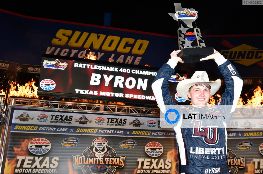 9-10 June, 2016, Fort Worth, Texas USA
William Byron celebrates his win in Victory Lane
? 2016, Nigel Kinrade
LAT Photo USA 9-10 June, 2016, Fort Worth, Texas USA
William Byron celebrates his win in Victory Lane
? 2016, Nigel Kinrade
LAT Photo USA