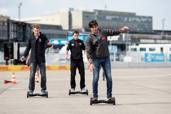 2014/2015 FIA Formula E Championship.
Berlin ePrix, Berlin Tempelhof Airport, Germany.
Thursday 21 May 2015
Scott Speed (USA)/Andretti Autosport - Spark-Renault SRT_01E, Nelson Piquet Jr (BRA)/China Racing - Spark-Renault SRT_01E and Jerome D'Ambrosio (BEL)/Dragon Racing - Spark-Renault SRT_01E on hovertrax.
Photo: Andrew Ferraro/LAT/Formula E
ref: Digital Image _FER0881
2014/2015 FIA Formula E Championship.
Berlin ePrix, Berlin Tempelhof Airport, Germany.
Thursday 21 May 2015
Scott Speed (USA)/Andretti Autosport - Spark-Renault SRT_01E, Nelson Piquet Jr (BRA)/China Racing - Spark-Renault SRT_01E and Jerome D'Ambrosio (BEL)/Dragon Racing - Spark-Renault SRT_01E on hovertrax.
Photo: Andrew Ferraro/LAT/Formula E
ref: Digital Image _FER0881