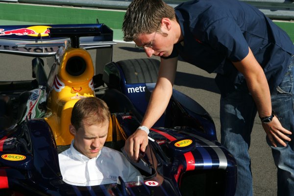2007 DTM Championship.
Round 3, Eurospeedway Lausitz (Lausitzring). 18th - 20th May 2007.
Mattias Ekström (SWE), Audi Sport Team Abt Sportsline, Portrait, taking a seat in the Red Bull Racing Formula One car of Michael Ammermüller (GER)
World Copyright: Miltenburg/xpb
cc/LAT
ref: Digital Image Only 2007 DTM Championship.
Round 3, Eurospeedway Lausitz (Lausitzring). 18th - 20th May 2007.
Mattias Ekström (SWE), Audi Sport Team Abt Sportsline, Portrait, taking a seat in the Red Bull Racing Formula One car of Michael Ammermüller (GER)
World Copyright: Miltenburg/xpb
cc/LAT
ref: Digital Image Only