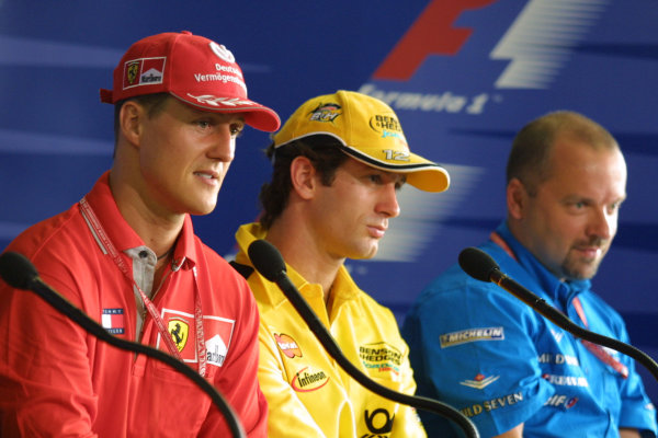 2001 Brazilian Grand Prix.
Interlagos, Sao Paulo, Brazil. 
30/3-1/4 2001.
Michael Schumacher (Ferrari), Jarno Trulli (Jordan Honda) and Benetton Renault Technical Director Mike Gascoyne at a press conference.
World Copyright - Rose/LAT Photographic
ref: 8
9 MB Digital