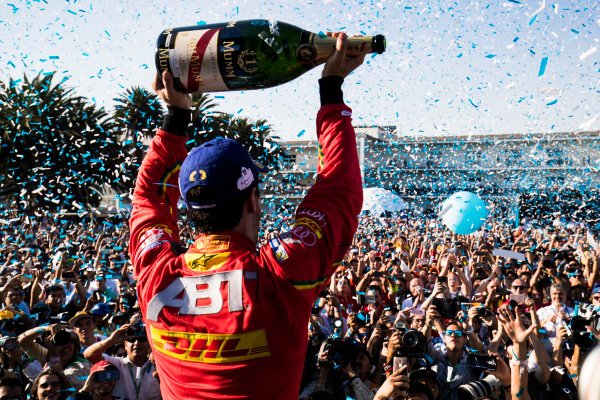 2016/2017 FIA Formula E Championship.
Aut?dromo Hermanos Rodr?guez, Mexico City, Mexico
Saturday 1 April 2017.
Lucas Di Grassi (BRA), ABT Schaeffler Audi Sport, Spark-Abt Sportsline, ABT Schaeffler FE02.
Photo: Sam BloxhamLAT/Formula E
ref: Digital Image _J6I7741 2016/2017 FIA Formula E Championship.
Aut?dromo Hermanos Rodr?guez, Mexico City, Mexico
Saturday 1 April 2017.
Lucas Di Grassi (BRA), ABT Schaeffler Audi Sport, Spark-Abt Sportsline, ABT Schaeffler FE02.
Photo: Sam BloxhamLAT/Formula E
ref: Digital Image _J6I7741