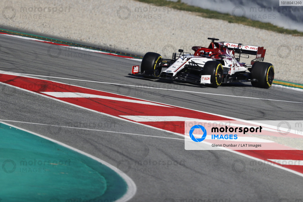 Kimi Raikkonen, Alfa Romeo Racing C39, sa točí