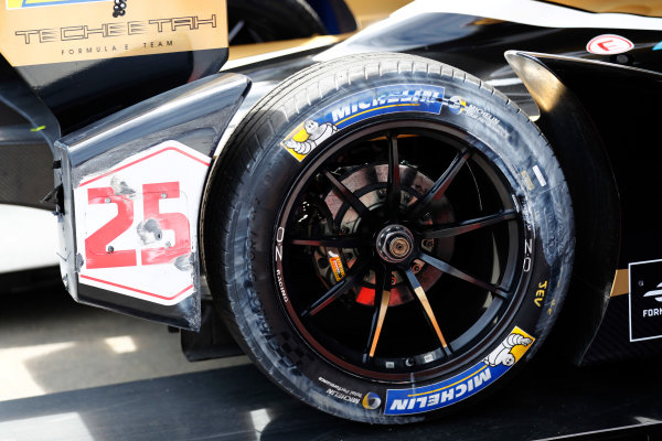 2017/2018 FIA Formula E Championship.
Round 1 - Hong Kong, China.
Saturday 02 December 2017.
Rear bodywork on the rear of the car of Jean Eric Vergne (FRA), TECHEETAH, Renault Z.E. 17, after qualifying.
Photo: Sam Bloxham/LAT/Formula E
ref: Digital Image _W6I6396