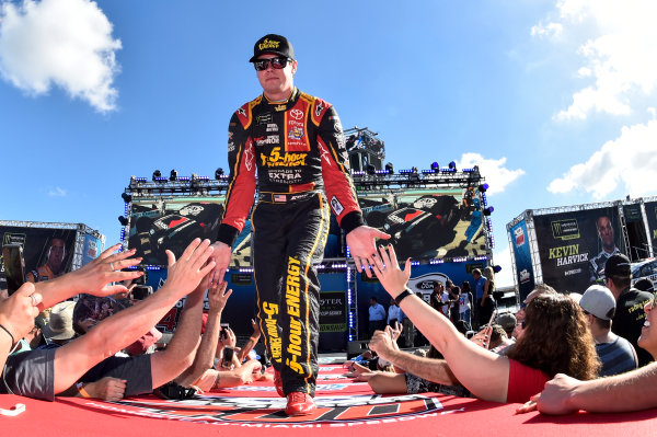 Monster Energy NASCAR Cup Series
Ford EcoBoost 400
Homestead-Miami Speedway, Homestead, FL USA
Sunday 19 November 2017
Erik Jones, Furniture Row Racing, 5-hour ENERGY Extra Strength Toyota Camry
World Copyright: John K Harrelson
LAT Images Monster Energy NASCAR Cup Series
Ford EcoBoost 400
Homestead-Miami Speedway, Homestead, FL USA
Sunday 19 November 2017
Erik Jones, Furniture Row Racing, 5-hour ENERGY Extra Strength Toyota Camry
World Copyright: John K Harrelson
LAT Images