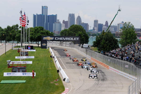 1-2 June, 2012, Detroit, Michigan, USA
Oliver Webb leads the field at the start
(c)2012, Camden Thrasher
LAT Photo USA 1-2 June, 2012, Detroit, Michigan, USA
Oliver Webb leads the field at the start
(c)2012, Camden Thrasher
LAT Photo USA