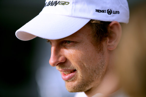 Sepang, Kuala Lumpur, Malaysia
2nd April 2009
Jenson Button, Brawn GP BGP001 Mercedes. Portrait.
World Copyright: Glenn Dunbar/LAT Photographic
ref: Digital Image YY8P0550