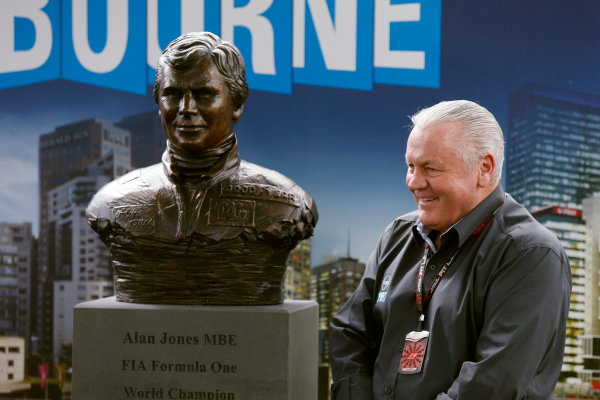 Albert Park, Melbourne, Australia
Sunday 17th March 2013
Alan Jones with his commemorative bronze busts.
World Copyright: Charles Coates/
ref: Digital Image _N7T6446 Albert Park, Melbourne, Australia
Sunday 17th March 2013
Alan Jones with his commemorative bronze busts.
World Copyright: Charles Coates/
ref: Digital Image _N7T6446