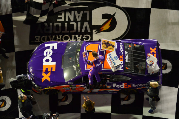 2017 NASCAR Monster Energy Cup - Can-Am Duels
Daytona International Speedway, Daytona Beach, FL USA
Thursday 23 February 2017
Denny Hamlin, FedEx Express Toyota Camry, wins the 2nd Can-Am Duel.
World Copyright: John K Harrelson / LAT Images
ref: Digital Image 17DAY2jh_03341 2017 NASCAR Monster Energy Cup - Can-Am Duels
Daytona International Speedway, Daytona Beach, FL USA
Thursday 23 February 2017
Denny Hamlin, FedEx Express Toyota Camry, wins the 2nd Can-Am Duel.
World Copyright: John K Harrelson / LAT Images
ref: Digital Image 17DAY2jh_03341