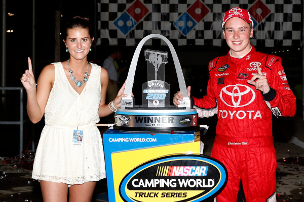 25 June, 2016, Madison, Illinois USA
Christopher Bell celebrates in victory lane
©2016, Russell LaBounty
LAT Photo USA
25 June, 2016, Madison, Illinois USA
Christopher Bell celebrates in victory lane
©2016, Russell LaBounty
LAT Photo USA