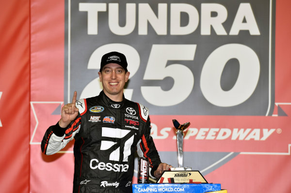 NASCAR Camping World Truck Series
Toyota Tundra 250
Kansas Speedway, Kansas City, KS USA
Friday 12 May 2017
Kyle Busch, Cessna Toyota Tundra celebrates his win in Victory Lane
World Copyright: Nigel Kinrade
LAT Images
ref: Digital Image 17KAN1nk07226 NASCAR Camping World Truck Series
Toyota Tundra 250
Kansas Speedway, Kansas City, KS USA
Friday 12 May 2017
Kyle Busch, Cessna Toyota Tundra celebrates his win in Victory Lane
World Copyright: Nigel Kinrade
LAT Images
ref: Digital Image 17KAN1nk07226