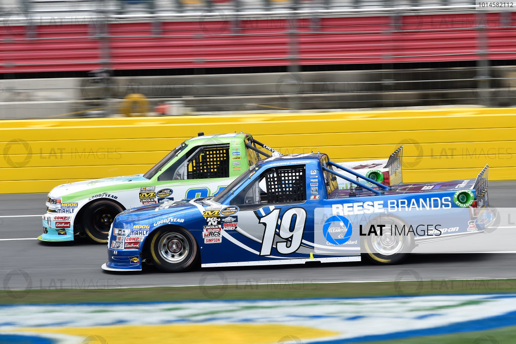 19-20 May, 2016, Concord, North Carolina, USA
Johnny Sauter (21), Daniel Hemric (19)
?2016, John Harrelson / LAT Photo USA 19-20 May, 2016, Concord, North Carolina, USA
Johnny Sauter (21), Daniel Hemric (19)
?2016, John Harrelson / LAT Photo USA