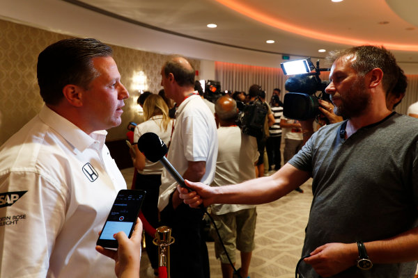 Bahrain International Circuit, Sakhir, Bahrain.
Wednesday 12 April 2017.
Zak Brown, Executive Director, McLaren Technology Group talks to the media after announcing Fernando Alonso's deal to race in the 2017 Indianapolis 500 in an Andretti Autosport run McLaren Honda car.
World Copyright: Glenn Dunbar/LAT Images
ref: Digital Image _X4I0254 Bahrain International Circuit, Sakhir, Bahrain.
Wednesday 12 April 2017.
Zak Brown, Executive Director, McLaren Technology Group talks to the media after announcing Fernando Alonso's deal to race in the 2017 Indianapolis 500 in an Andretti Autosport run McLaren Honda car.
World Copyright: Glenn Dunbar/LAT Images
ref: Digital Image _X4I0254