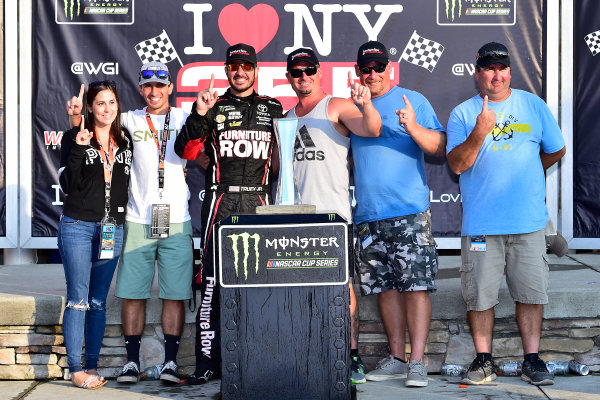 Monster Energy NASCAR Cup Series
I LOVE NEW YORK 355 at The Glen
Watkins Glen International, Watkins Glen, NY USA
Sunday 6 August 2017
Martin Truex Jr, Furniture Row Racing, Furniture Row/Denver Mattress Toyota Camry celebrates in victory lane 
World Copyright: John Harrelson
LAT Images