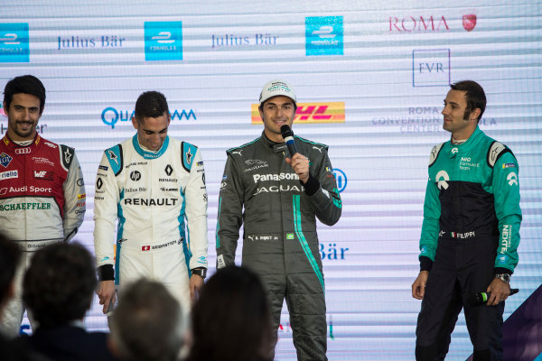 2017/2018 FIA Formula E Championship.
Street Demonstration - Rome, Italy.
Nelson Piquet Jr. (BRA), Panasonic Jaguar Racing in the press conference with Lucas Di Grassi (BRA), Audi Sport ABT Schaeffler, Sebastien Buemi (SUI), Renault e.Dams and Luca Filippi (ITA), NIO Formula E Team.
Thursday 19 October 2017.
Photo: Andrew Ferraro/LAT/Formula E
ref: Digital Image _FER4055 2017/2018 FIA Formula E Championship.
Street Demonstration - Rome, Italy.
Nelson Piquet Jr. (BRA), Panasonic Jaguar Racing in the press conference with Lucas Di Grassi (BRA), Audi Sport ABT Schaeffler, Sebastien Buemi (SUI), Renault e.Dams and Luca Filippi (ITA), NIO Formula E Team.
Thursday 19 October 2017.
Photo: Andrew Ferraro/LAT/Formula E
ref: Digital Image _FER4055