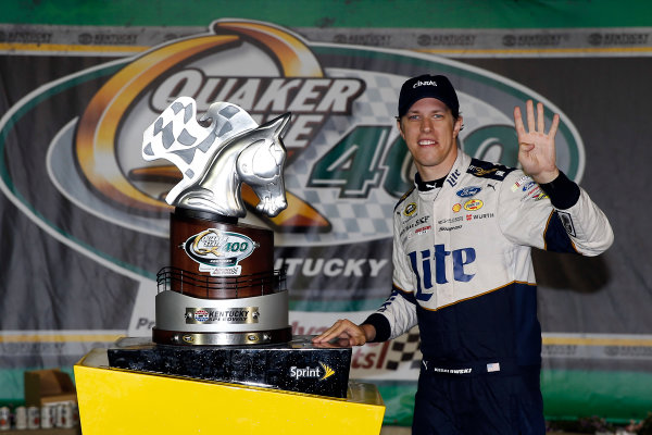7-9 July, 2016, Sparta, Kentucky USA
Brad Keselowski celebrates in victory lane
©2016, Russell LaBounty
LAT Photo USA 7-9 July, 2016, Sparta, Kentucky USA
Brad Keselowski celebrates in victory lane
©2016, Russell LaBounty
LAT Photo USA