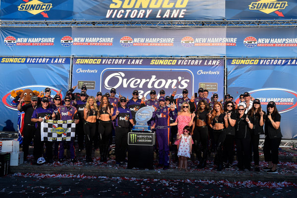 Monster Energy NASCAR Cup Series
Overton’s 301
New Hampshire Motor Speedway, Loudon, NH USA
Sunday 16 July 2017
Denny Hamlin, Joe Gibbs Racing, FedEx Office Toyota Camry wins
World Copyright: Rusty Jarrett
LAT Images Monster Energy NASCAR Cup Series
Overton’s 301
New Hampshire Motor Speedway, Loudon, NH USA
Sunday 16 July 2017
Denny Hamlin, Joe Gibbs Racing, FedEx Office Toyota Camry wins
World Copyright: Rusty Jarrett
LAT Images