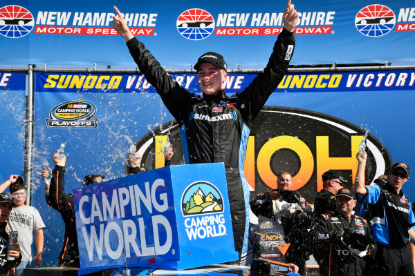 NASCAR Camping World Truck Series
UNOH 175
New Hampshire Motor Speedway
Loudon, NH USA
Saturday 23 September 2017
Christopher Bell, SiriusXM Toyota Tundra celebrates his win
World Copyright: Rusty Jarrett
LAT Images NASCAR Camping World Truck Series
UNOH 175
New Hampshire Motor Speedway
Loudon, NH USA
Saturday 23 September 2017
Christopher Bell, SiriusXM Toyota Tundra celebrates his win
World Copyright: Rusty Jarrett
LAT Images