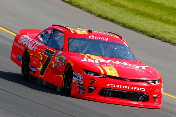 NASCAR XFINITY Series
VisitMyrtleBeach.com 300
Kentucky Speedway
Sparta, KY USA
Friday 22 September 2017
Justin Allgaier, BRANDT Professional Agriculture Chevrolet Camaro
World Copyright: Russell LaBounty
LAT Images NASCAR XFINITY Series
VisitMyrtleBeach.com 300
Kentucky Speedway
Sparta, KY USA
Friday 22 September 2017
Justin Allgaier, BRANDT Professional Agriculture Chevrolet Camaro
World Copyright: Russell LaBounty
LAT Images