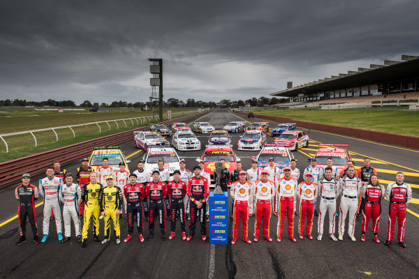 2017 Supercars Championship Round 10.
Sandown 500, Sandown Raceway, Springvale, Victoria, Australia.
Thursday 14th September to Sunday 17th September 2017.
Supercars retro round team photo.
World Copyright: Daniel Kalisz/LAT Images
Ref: Digital Image 140917_VASCR10_DKIMG_0225.jpg 2017 Supercars Championship Round 10.
Sandown 500, Sandown Raceway, Springvale, Victoria, Australia.
Thursday 14th September to Sunday 17th September 2017.
Supercars retro round team photo.
World Copyright: Daniel Kalisz/LAT Images
Ref: Digital Image 140917_VASCR10_DKIMG_0225.jpg
