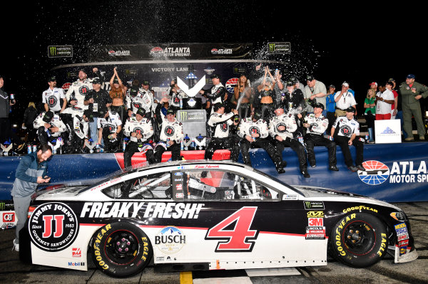 Monster Energy NASCAR Cup Series
Folds of Honor Quik Trip 500
Atlanta Motor Speedway, Hampton, GA USA
Sunday 25 February 2018
Kevin Harvick, Stewart-Haas Racing, Jimmy John's Ford Fusion wins
World Copyright: Rusty Jarrett
NKP / LAT Images Monster Energy NASCAR Cup Series
Folds of Honor Quik Trip 500
Atlanta Motor Speedway, Hampton, GA USA
Sunday 25 February 2018
Kevin Harvick, Stewart-Haas Racing, Jimmy John's Ford Fusion wins
World Copyright: Rusty Jarrett
NKP / LAT Images