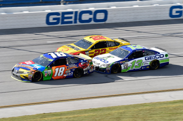 Monster Energy NASCAR Cup Series
Alabama 500
Talladega Superspeedway
Talladega, AL USA
Sunday 15 October 2017
Kyle Busch, Joe Gibbs Racing, M&M's Toyota Camry, Joey Logano, Team Penske, Shell Pennzoil Ford Fusion, Ty Dillon, Germain Racing, GEICO Chevrolet SS
World Copyright: John K Harrelson
LAT Images Monster Energy NASCAR Cup Series
Alabama 500
Talladega Superspeedway
Talladega, AL USA
Sunday 15 October 2017
Kyle Busch, Joe Gibbs Racing, M&M's Toyota Camry, Joey Logano, Team Penske, Shell Pennzoil Ford Fusion, Ty Dillon, Germain Racing, GEICO Chevrolet SS
World Copyright: John K Harrelson
LAT Images