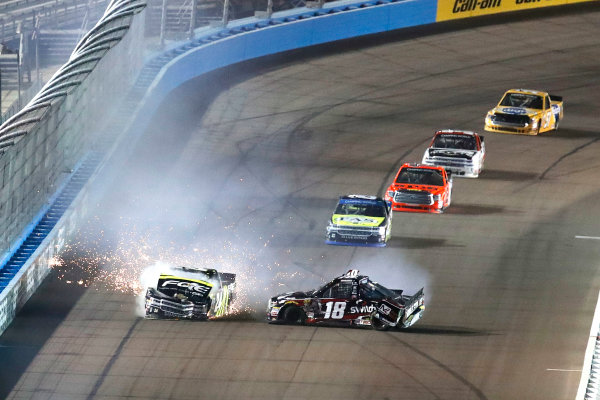 NASCAR Camping World Truck Series
Lucas Oil 150
Phoenix Raceway, Avondale, AZ USA
Friday 10 November 2017
Christopher Bell, JBL Toyota Tundra, Noah Gragson, Switch Toyota Tundra, crash, Justin Haley, Zeality Chevrolet Silverado
World Copyright: Michael L. Levitt
LAT Images NASCAR Camping World Truck Series
Lucas Oil 150
Phoenix Raceway, Avondale, AZ USA
Friday 10 November 2017
Christopher Bell, JBL Toyota Tundra, Noah Gragson, Switch Toyota Tundra, crash, Justin Haley, Zeality Chevrolet Silverado
World Copyright: Michael L. Levitt
LAT Images