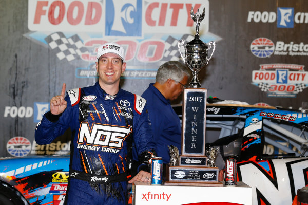 NASCAR XFINITY Series
Food City 300
Bristol Motor Speedway, Bristol, TN USA
Friday 18 August 2017
Kyle Busch, NOS Rowdy Toyota Camry, celebrates in victory lane.
World Copyright: John K Harrelson
LAT Images NASCAR XFINITY Series
Food City 300
Bristol Motor Speedway, Bristol, TN USA
Friday 18 August 2017
Kyle Busch, NOS Rowdy Toyota Camry, celebrates in victory lane.
World Copyright: John K Harrelson
LAT Images