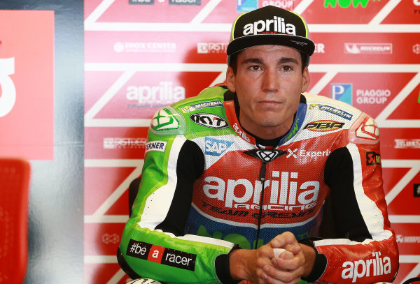 2017 MotoGP Championship - Round 3
Circuit of the Americas, Austin, Texas, USA
Saturday 22 April 2017
Aleix Espargaro, Aprilia Racing Team Gresini
World Copyright: Gold and Goose Photography/LAT Images
ref: Digital Image MotoGP-Q-300-2445 2017 MotoGP Championship - Round 3
Circuit of the Americas, Austin, Texas, USA
Saturday 22 April 2017
Aleix Espargaro, Aprilia Racing Team Gresini
World Copyright: Gold and Goose Photography/LAT Images
ref: Digital Image MotoGP-Q-300-2445