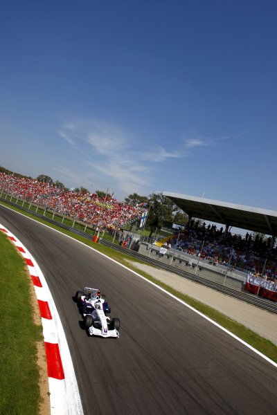 2007 Italian Grand Prix
Autodromo di Monza, Monza, Italy.
7th - 9th September 2007.
Nick Heidfeld, BMW Sauber F1
07 in action at the Parabolica.
World Copyright: Lorenzo Bellanca/LAT Photographic
ref: Digital Image _64I6896