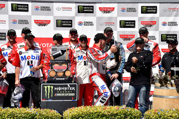 Monster Energy NASCAR Cup Series
Toyota/Save Mart 350
Sonoma Raceway, Sonoma, CA USA
Sunday 25 June 2017
Kevin Harvick, Stewart-Haas Racing, Mobil 1 Ford Fusion wins Sonoma.
World Copyright: Rusty Jarrett
LAT Images Monster Energy NASCAR Cup Series
Toyota/Save Mart 350
Sonoma Raceway, Sonoma, CA USA
Sunday 25 June 2017
Kevin Harvick, Stewart-Haas Racing, Mobil 1 Ford Fusion wins Sonoma.
World Copyright: Rusty Jarrett
LAT Images