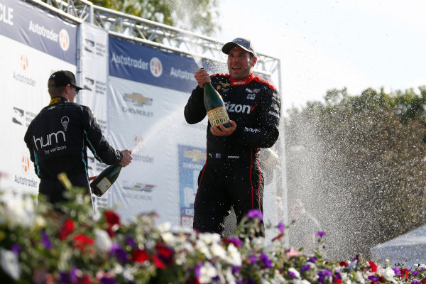 Verizon IndyCar Series
Chevrolet Detroit Grand Prix Race 2
Raceway at Belle Isle Park, Detroit, MI USA
Sunday 4 June 2017
Graham Rahal, Rahal Letterman Lanigan Racing Honda, Josef Newgarden, Team Penske Chevrolet, Will Power, Team Penske Chevrolet celebrate with champagne on the podium
World Copyright: Phillip Abbott
LAT Images