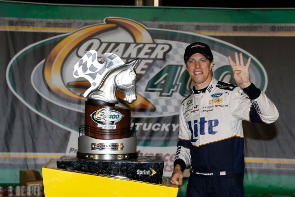 7-9 July, 2016, Sparta, Kentucky USA
Brad Keselowski celebrates in victory lane
©2016, Russell LaBounty
LAT Photo USA 7-9 July, 2016, Sparta, Kentucky USA
Brad Keselowski celebrates in victory lane
©2016, Russell LaBounty
LAT Photo USA