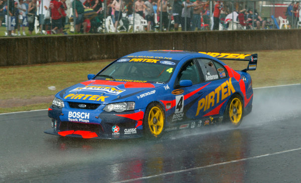 Australian V8 Supercars, Round 13, Eastern Creek, Sydney. 30th Nov 2003.
Ford driver Marcos Ambrose takes victory in race 2 to win the 2003 V8 Supercar Championship at the VIP Petfoods Main Event at Eastern Creek International Raceway 20km west of Sydney NSW, Australia.
Photo: Mark Horsburgh/LAT Photographic