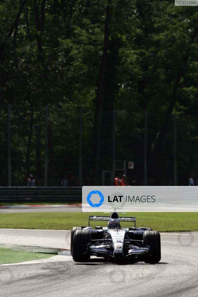 2007 Italian Grand Prix - Friday Practice