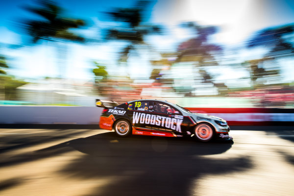2017 Supercars Championship Round 7.
Townsville 400, Reid Park, Townsville, Queensland, Australia.
Friday 7th July to Sunday 9th July 2017.
Will Davison drives the #19 Tekno Woodstock Racing Holden Commodore VF.
World Copyright: Daniel Kalisz/ LAT Images
Ref: Digital Image 070717_VASCR7_DKIMG_1911.jpg 2017 Supercars Championship Round 7.
Townsville 400, Reid Park, Townsville, Queensland, Australia.
Friday 7th July to Sunday 9th July 2017.
Will Davison drives the #19 Tekno Woodstock Racing Holden Commodore VF.
World Copyright: Daniel Kalisz/ LAT Images
Ref: Digital Image 070717_VASCR7_DKIMG_1911.jpg