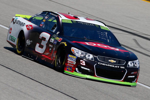 Monster Energy NASCAR Cup Series
Tales of the Turtles 400
Chicagoland Speedway, Joliet, IL USA
Friday 15 September 2017
Austin Dillon, Richard Childress Racing, Dow Univar Chevrolet SS
World Copyright: Brett Moist
LAT Images Monster Energy NASCAR Cup Series
Tales of the Turtles 400
Chicagoland Speedway, Joliet, IL USA
Friday 15 September 2017
Austin Dillon, Richard Childress Racing, Dow Univar Chevrolet SS
World Copyright: Brett Moist
LAT Images