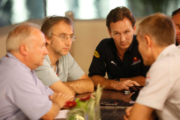 Yas Marina Circuit, Abu Dhabi, United Arab Emirates
31st October 2009.
Tony Dodgins, Autosport Journalist with Mark Hughes, Autosport Journalist, Chritian Horner, Team Principal, Red Bull Racing, Martin Brundle, TV Commentator, BBC and Martin Whitmarsh, Team Principal, McLaren in conversation around a table, portrait.
World Copyright: Glenn Dunbar/LAT Photographic
ref: Digital Image GD5D8884 Yas Marina Circuit, Abu Dhabi, United Arab Emirates
31st October 2009.
Tony Dodgins, Autosport Journalist with Mark Hughes, Autosport Journalist, Chritian Horner, Team Principal, Red Bull Racing, Martin Brundle, TV Commentator, BBC and Martin Whitmarsh, Team Principal, McLaren in conversation around a table, portrait.
World Copyright: Glenn Dunbar/LAT Photographic
ref: Digital Image GD5D8884