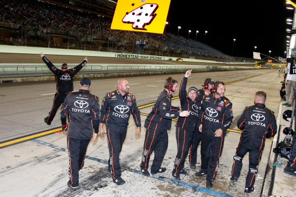 NASCAR Camping World Truck Series
Ford EcoBoost 200
Homestead-Miami Speedway, Homestead, FL USA
Friday 17 November 2017
Christopher Bell, JBL Toyota Tundra championship celebration
World Copyright: Lesley Ann Miller
LAT Images NASCAR Camping World Truck Series
Ford EcoBoost 200
Homestead-Miami Speedway, Homestead, FL USA
Friday 17 November 2017
Christopher Bell, JBL Toyota Tundra championship celebration
World Copyright: Lesley Ann Miller
LAT Images