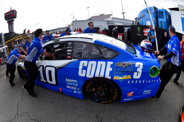 Monster Energy NASCAR Cup Series
Toyota Owners 400
Richmond International Raceway, Richmond, VA USA
Friday 28 April 2017
Danica Patrick, Stewart-Haas Racing, Code 3 Associates Ford Fusion
World Copyright: Nigel Kinrade
LAT Images
ref: Digital Image 17RIC1nk00030