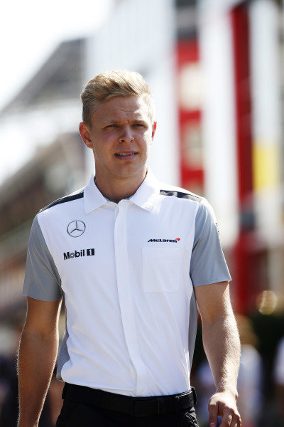 Circuit de Catalunya, Barcelona, Spain.
Friday 9 May 2014.
Kevin Magnussen, McLaren.
World Copyright: Charles Coates/LAT Photographic.
ref: Digital Image _N7T8488 Circuit de Catalunya, Barcelona, Spain.
Friday 9 May 2014.
Kevin Magnussen, McLaren.
World Copyright: Charles Coates/LAT Photographic.
ref: Digital Image _N7T8488