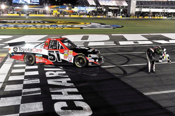 16-17 May, 2013, Concord, North Carolina USA
Kyle Busch celebrates his win with a burnout
©2013, Nigel Kinrade
LAT Photo USA 16-17 May, 2013, Concord, North Carolina USA
Kyle Busch celebrates his win with a burnout
©2013, Nigel Kinrade
LAT Photo USA