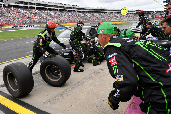 Monster Energy NASCAR Cup Series
Bank of America 500
Charlotte Motor Speedway, Concord, NC
Sunday 8 October 2017
Kurt Busch, Stewart-Haas Racing, Monster Energy/Haas Automation Ford Fusion
World Copyright: Rusty Jarrett
LAT Images Monster Energy NASCAR Cup Series
Bank of America 500
Charlotte Motor Speedway, Concord, NC
Sunday 8 October 2017
Kurt Busch, Stewart-Haas Racing, Monster Energy/Haas Automation Ford Fusion
World Copyright: Rusty Jarrett
LAT Images