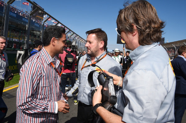 Shaikh Salman bin Isa Al Khalifa (BRN) Chief Executive of Bahrain International Circuit with Paul Hembery (GBR) Pirelli Motorsport Director on the grid at Formula One World Championship, Rd1, Australian Grand Prix, Race, Albert Park, Melbourne, Australia, Sunday 15 March 2015. Shaikh Salman bin Isa Al Khalifa (BRN) Chief Executive of Bahrain International Circuit with Paul Hembery (GBR) Pirelli Motorsport Director on the grid at Formula One World Championship, Rd1, Australian Grand Prix, Race, Albert Park, Melbourne, Australia, Sunday 15 March 2015.