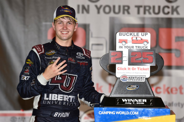 6-7 July, 2016, Sparta, Kentucky USA
William Byron celebrates his win in Victory Lane
?2016, Nigel Kinrade
LAT Photo USA 6-7 July, 2016, Sparta, Kentucky USA
William Byron celebrates his win in Victory Lane
?2016, Nigel Kinrade
LAT Photo USA