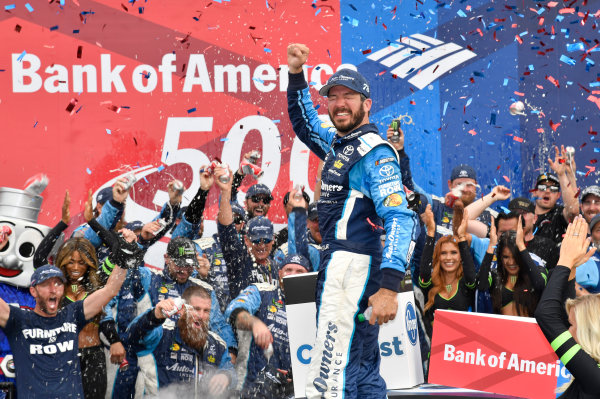Monster Energy NASCAR Cup Series
Bank of America 500
Charlotte Motor Speedway, Concord, NC
Sunday 8 October 2017
Martin Truex Jr, Furniture Row Racing, Auto-Owners Insurance Toyota Camry
World Copyright: Rusty Jarrett
LAT Images Monster Energy NASCAR Cup Series
Bank of America 500
Charlotte Motor Speedway, Concord, NC
Sunday 8 October 2017
Martin Truex Jr, Furniture Row Racing, Auto-Owners Insurance Toyota Camry
World Copyright: Rusty Jarrett
LAT Images