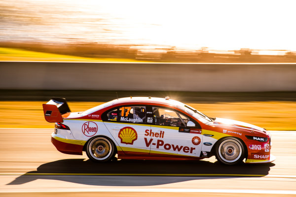 2017 Supercars Championship Round 9.
Sydney SuperSprint, Sydney Motorsport Park, Eastern Creek, Australia.
Friday 18th August to Sunday 20th August 2017.
Scott McLaughlin, Team Penske Ford.
World Copyright: Daniel Kalisz/LAT Images
Ref: Digital Image 180817_VASCR9_DKIMG_1988.NEF 2017 Supercars Championship Round 9.
Sydney SuperSprint, Sydney Motorsport Park, Eastern Creek, Australia.
Friday 18th August to Sunday 20th August 2017.
Scott McLaughlin, Team Penske Ford.
World Copyright: Daniel Kalisz/LAT Images
Ref: Digital Image 180817_VASCR9_DKIMG_1988.NEF